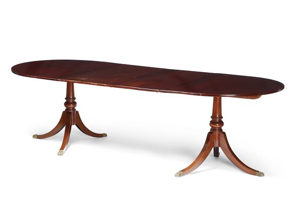 Tavolo allungabile. XIX secolo
