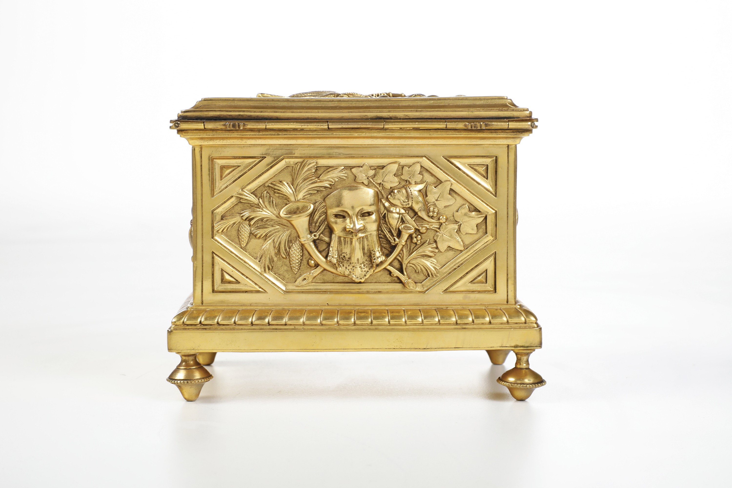 Cofanetto in Bronzo Fuso e Dorato. XVIII-XIX Secolo
