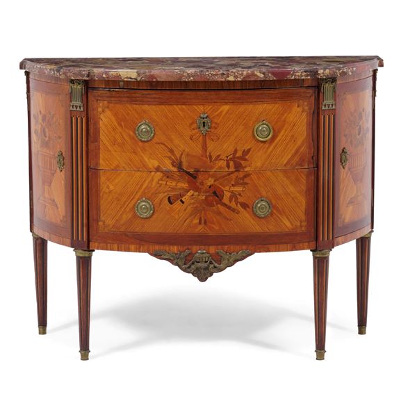 Commode demilune lastronata e intarsiata. Francia, XVIII- XIX secolo