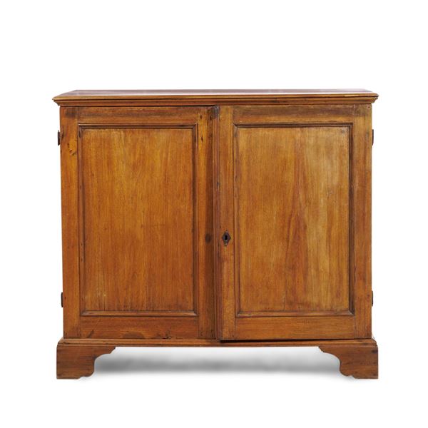 Mezzo armadio genovese. XVIII-XIX secolo