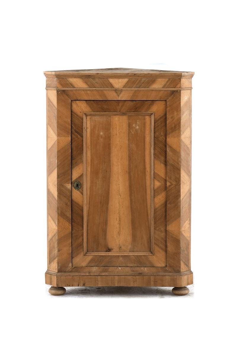 Angolare lastronato, XIX secolo  - Asta Antiquariato - Cambi Casa d'Aste