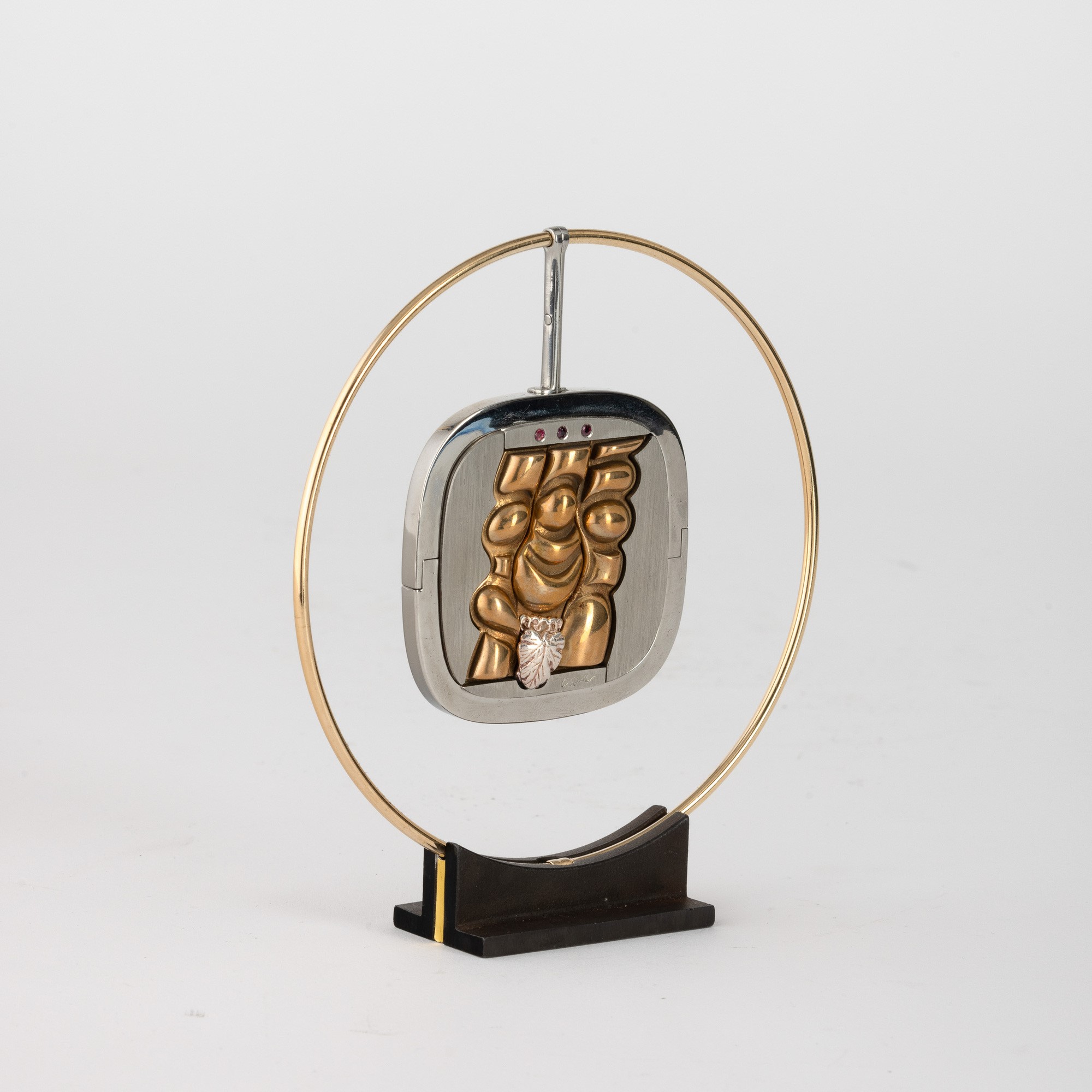 Berrocal pour Saint Vincent, scultura in bronzo e acciaio