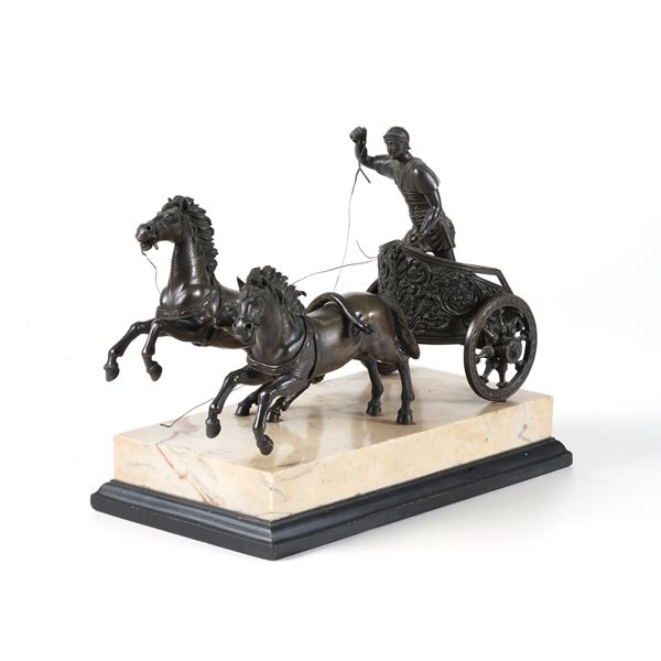 Biga trainata da cavalli. Fonditore del XIX secolo