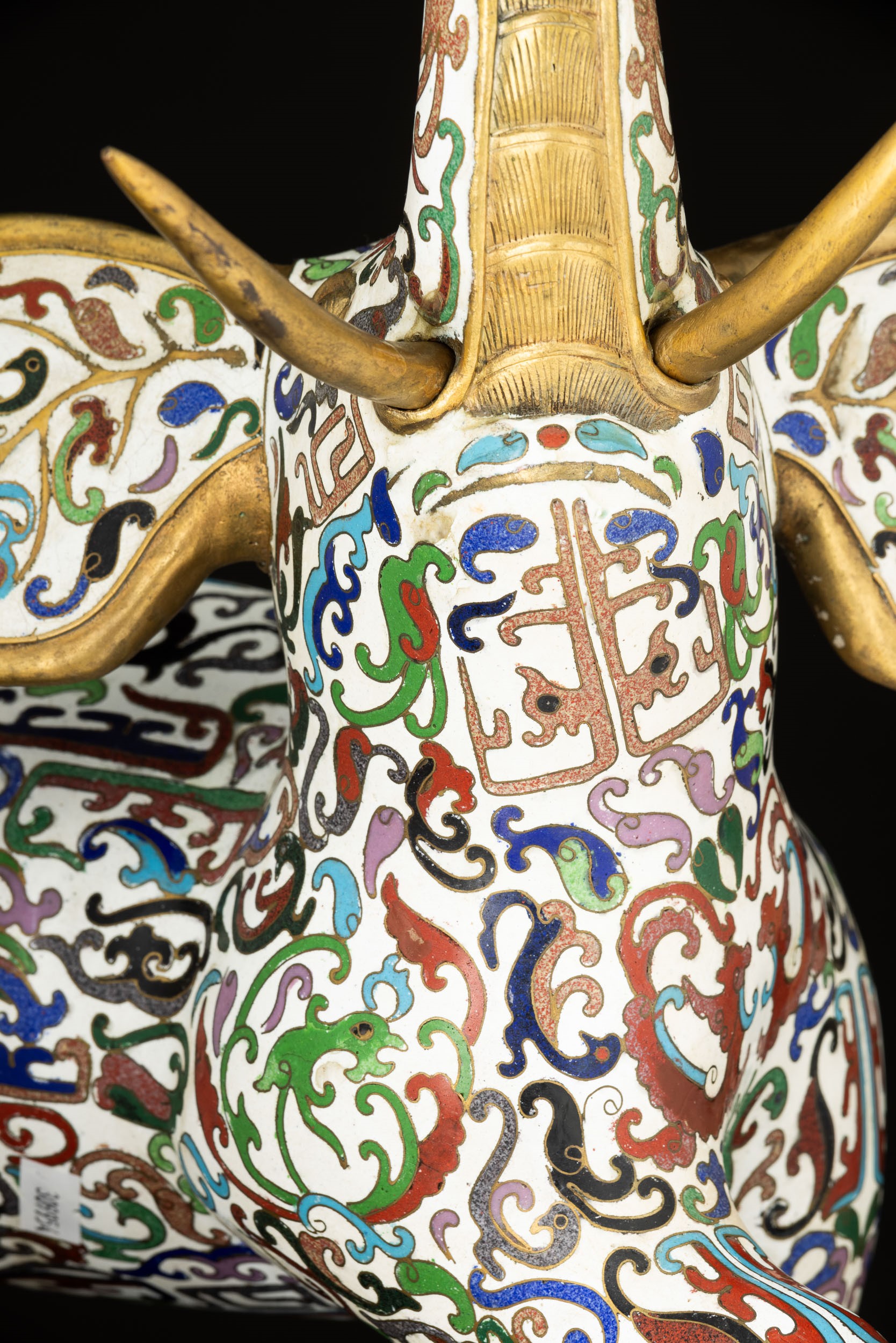 Figura di Elefante a Smalti Policromi Cloisonné, Cina, Dinastia Qing, XIX Secolo