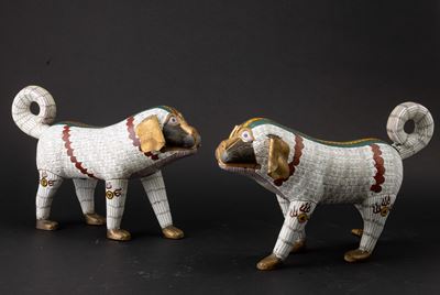 Coppia di Figure di Cani di Pho a Smalti Policromi Cloisonné, Cina, Dinastia Qing, XIX Secolo