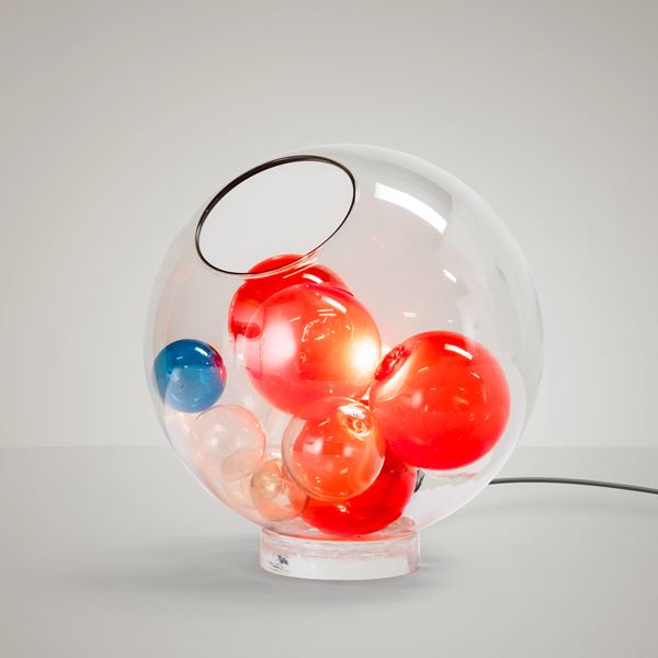 Lampada da tavolo della serie Pallotta