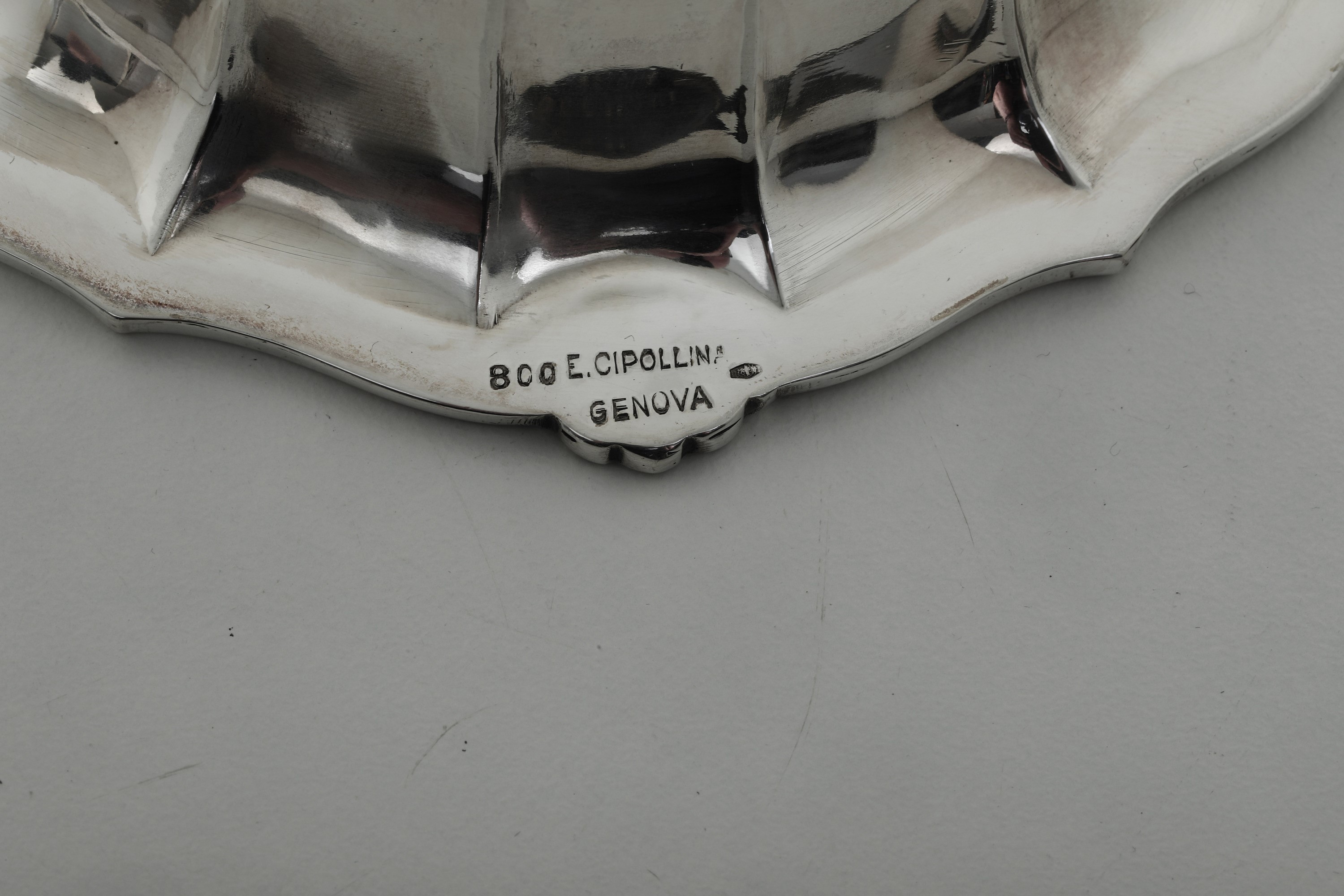 Andrea Micheletto, Dodici coppette lavadita - Argento fuso e sagomato, Milano, XX secolo