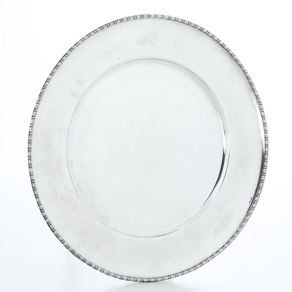 Piatto. Argenteria milanese del XX secolo, argentiere Messulam