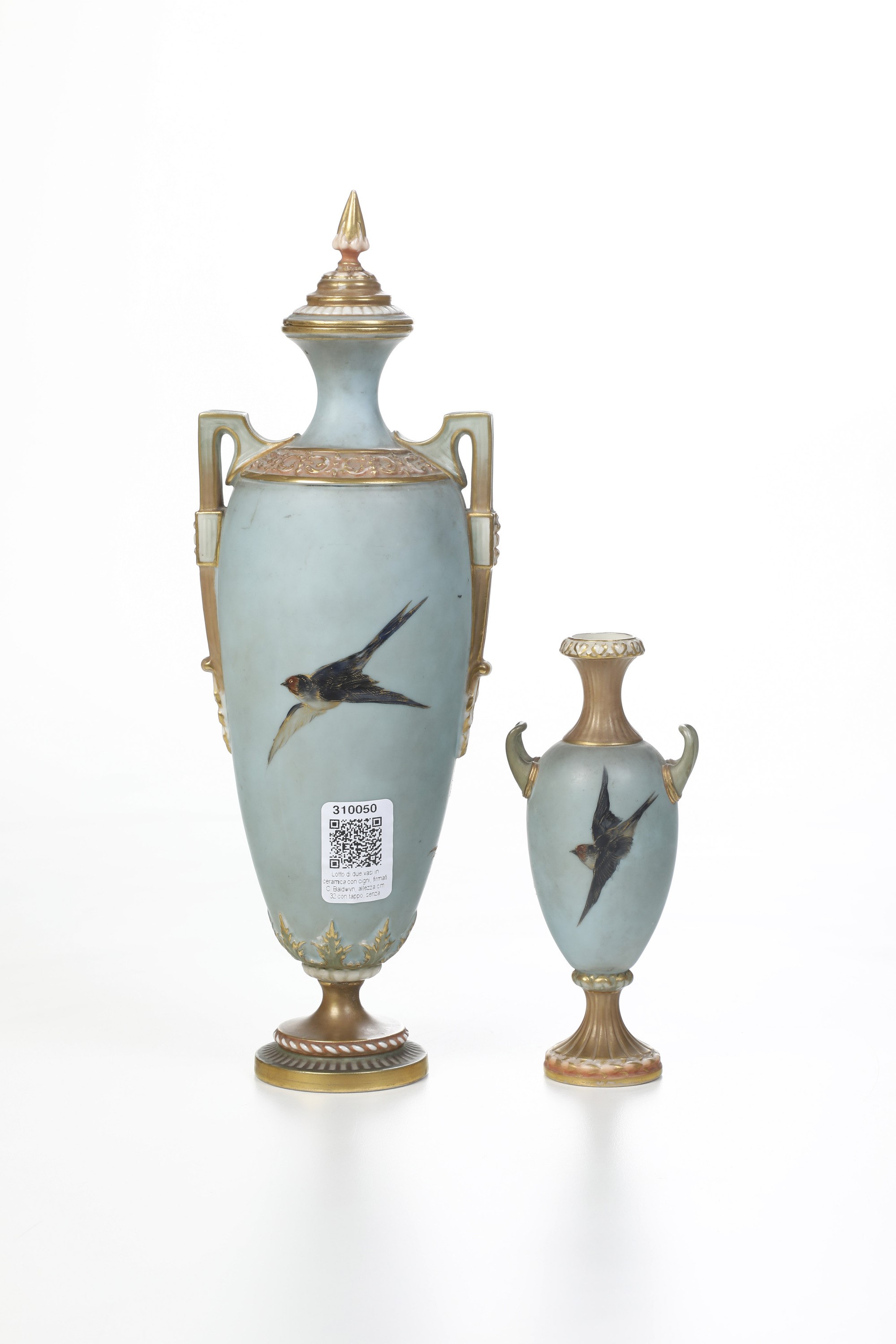 Due Vasiinghilterra, Manifattura Royal Worcester, 1903 Circadecorazione di Charles Baldwyn (1859-...