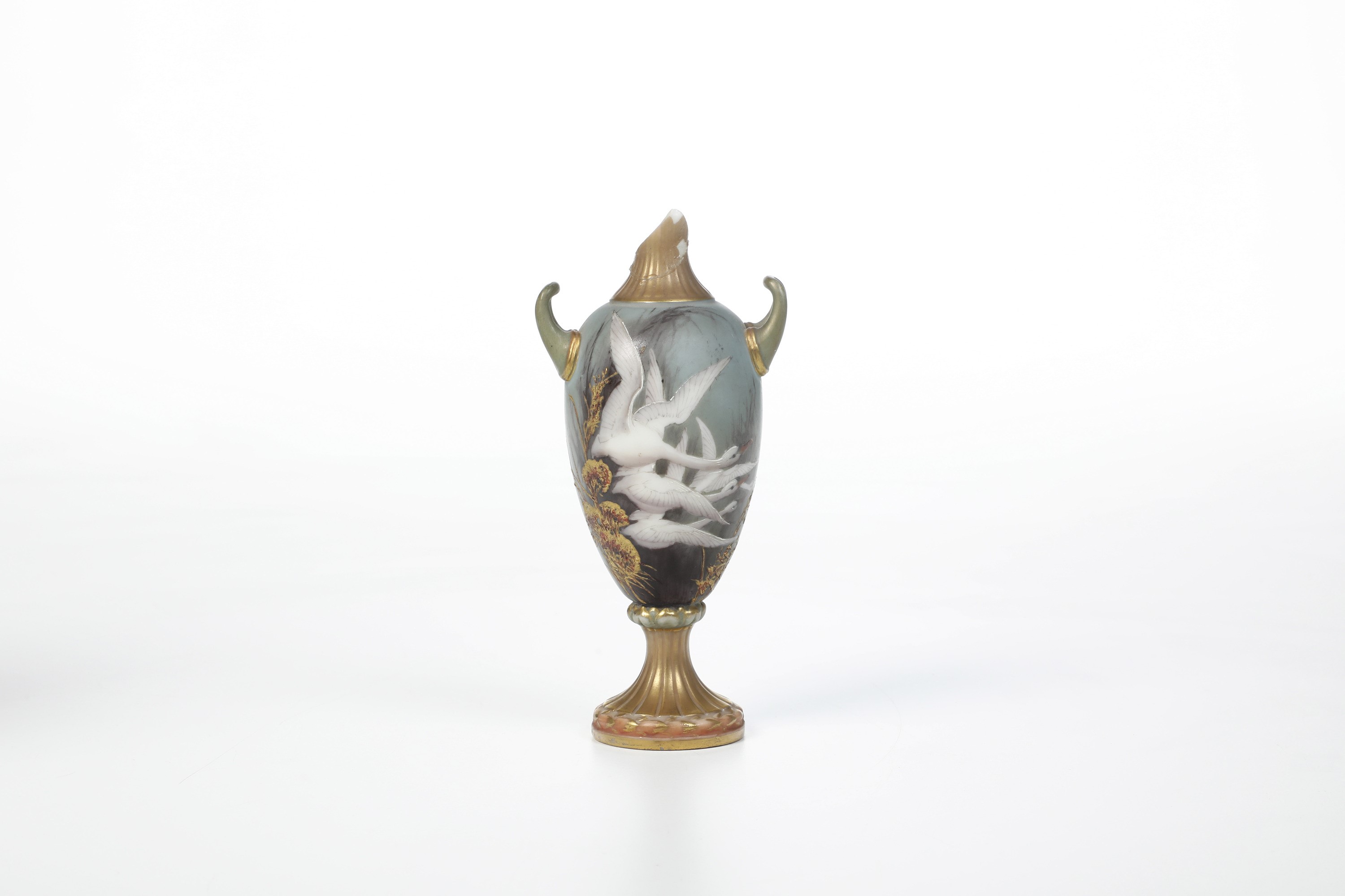 Due Vasiinghilterra, Manifattura Royal Worcester, 1903 Circadecorazione di Charles Baldwyn (1859-...