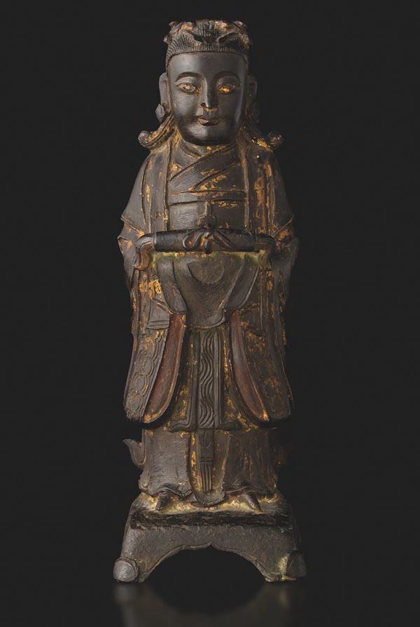 Figura di dignitario in bronzo, Cina, Dinastia Ming, XVII secolo