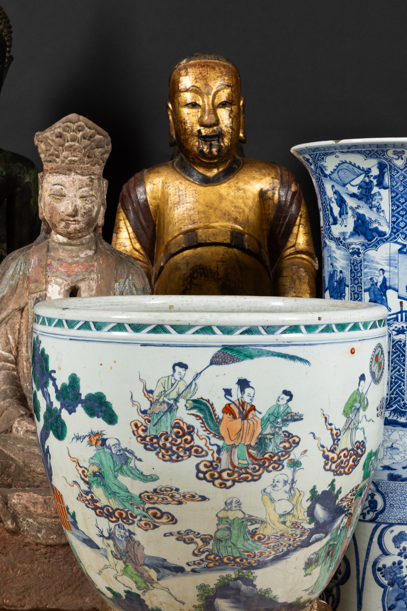 Importante e Grande Figura di Dignitario in Legno Dorato, Cina, Dinastia Qing, Epoca Kangxi (1662...