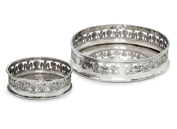 Sottobottiglia e sottobicchiere. Milano, XIX secolo. Argentiere Emanuele Caber