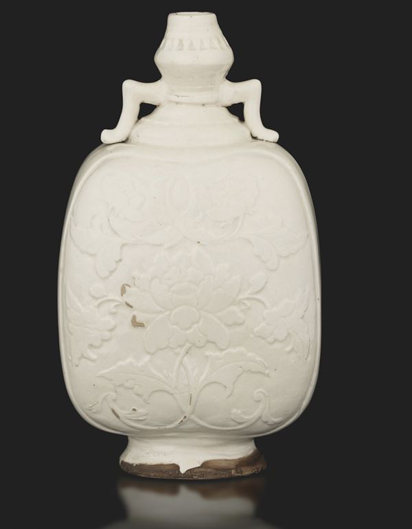 Rare stoneware ceramic moon flask, Guan, in Ding stila with relief flowers, China, Yuan/Ming Dynasty