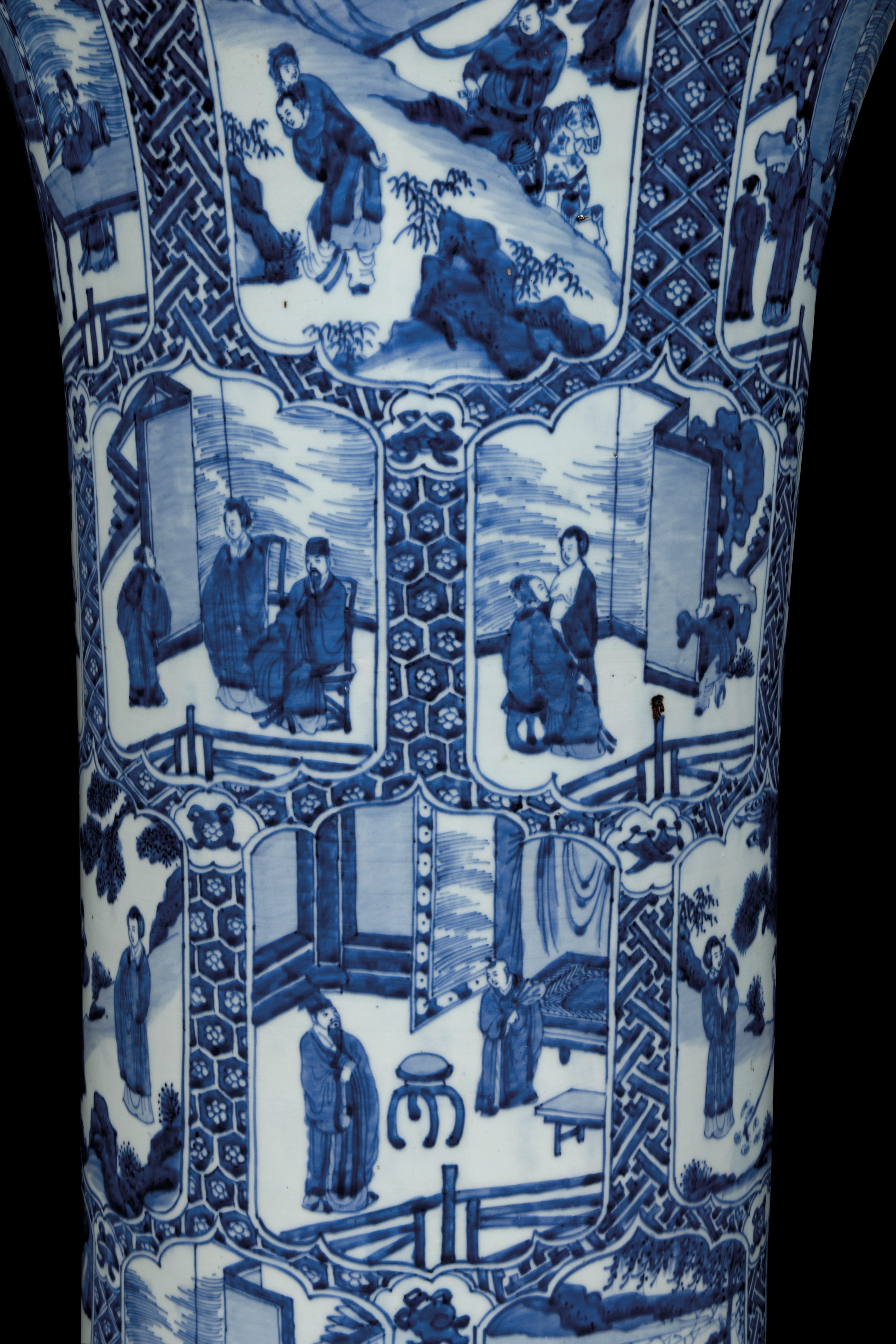 Grande e Importante Vaso in Porcellana Bianco e Blu Raffigurante 24 Scene di “pietà Filiale” Entr...