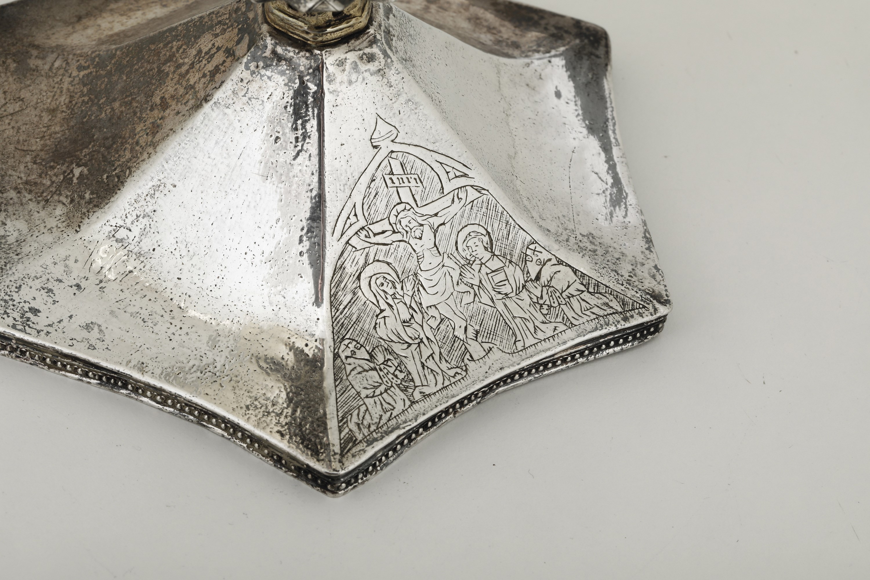 Oreficeria tardo gotica (Italia meridionale, XV secolo), Calice in argento fuso, sbalzato, cesell...