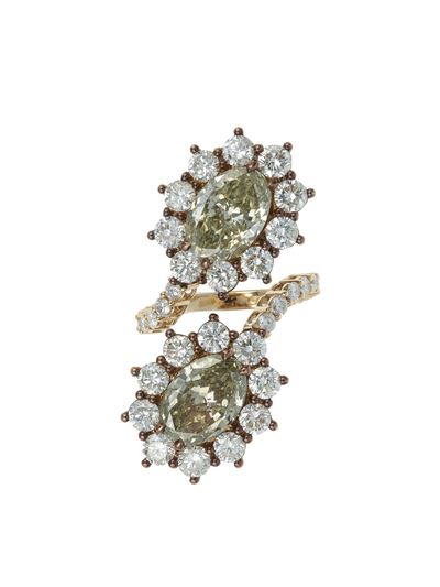 Anello con Due Diamanti Taglio Ovale di Ct 4.07 e 4.14, Natural Fancy Yellow-grey