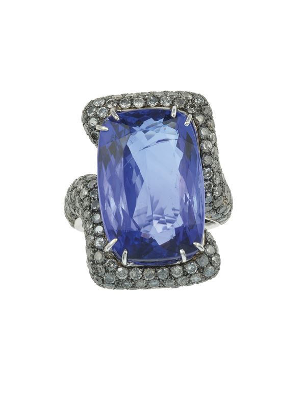 Tanzanite and diamond ring