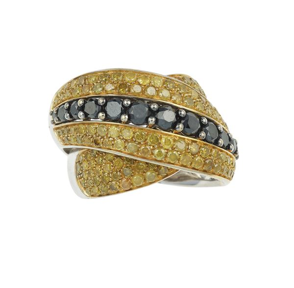 Colored diamond and gold ring
