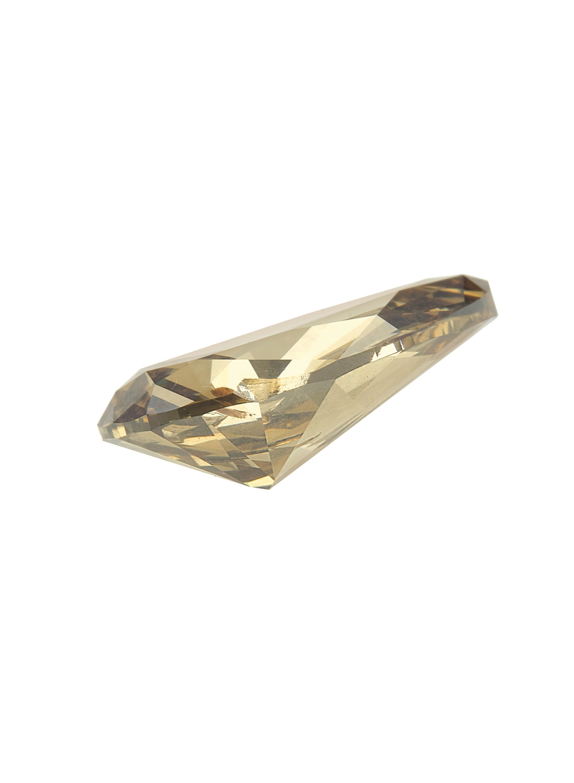 Diamante Fancy Yellowish Brown, taglio goccia di caratura 8.04 ct, caratteristiche interne SI2