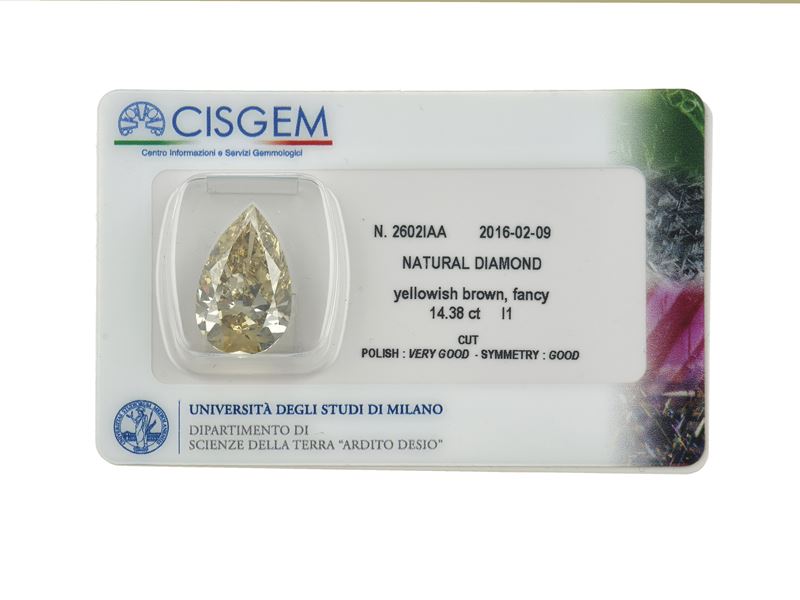 Pear-cut diamond weighing 14.38, fancy yellowish brown, clarity I1, fluorescence slight. Gemmological Report CISGEM n. 2602IAA  - Auction Fine Jewellery - Cambi Casa d'Aste