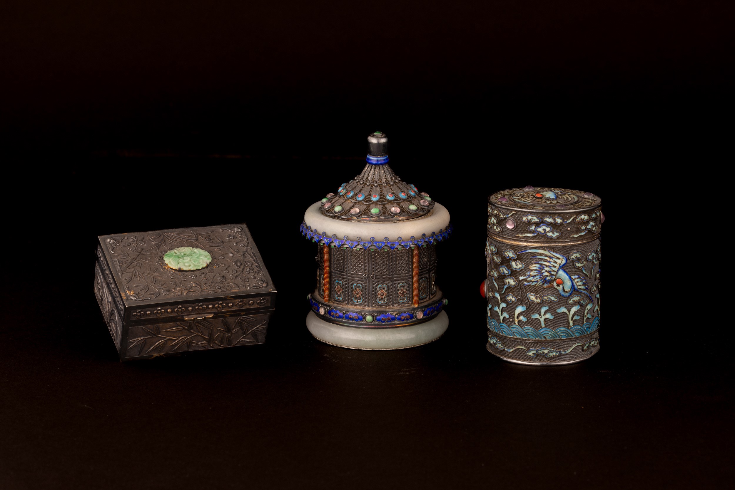 Lotto Composto di Tre Scatole in Argento e Smalti con Inserti di Giade e Pietre Dure, Cina, Inizi...