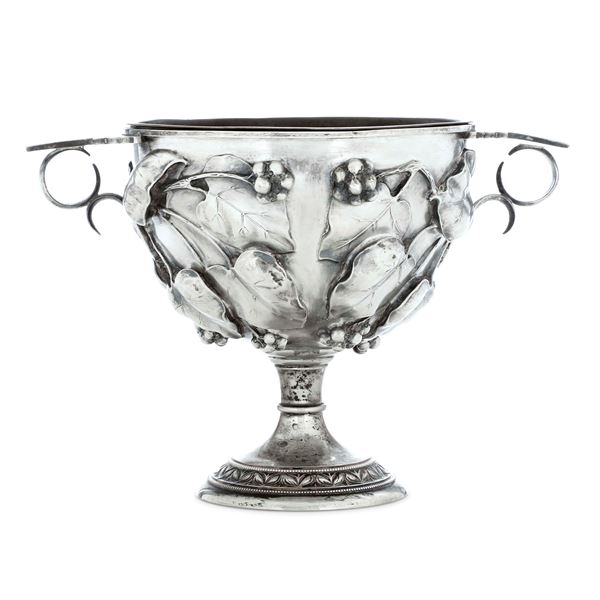 Coppa di gusto archeologico. Maison Mario Buccellati, Italia, XX secolo
