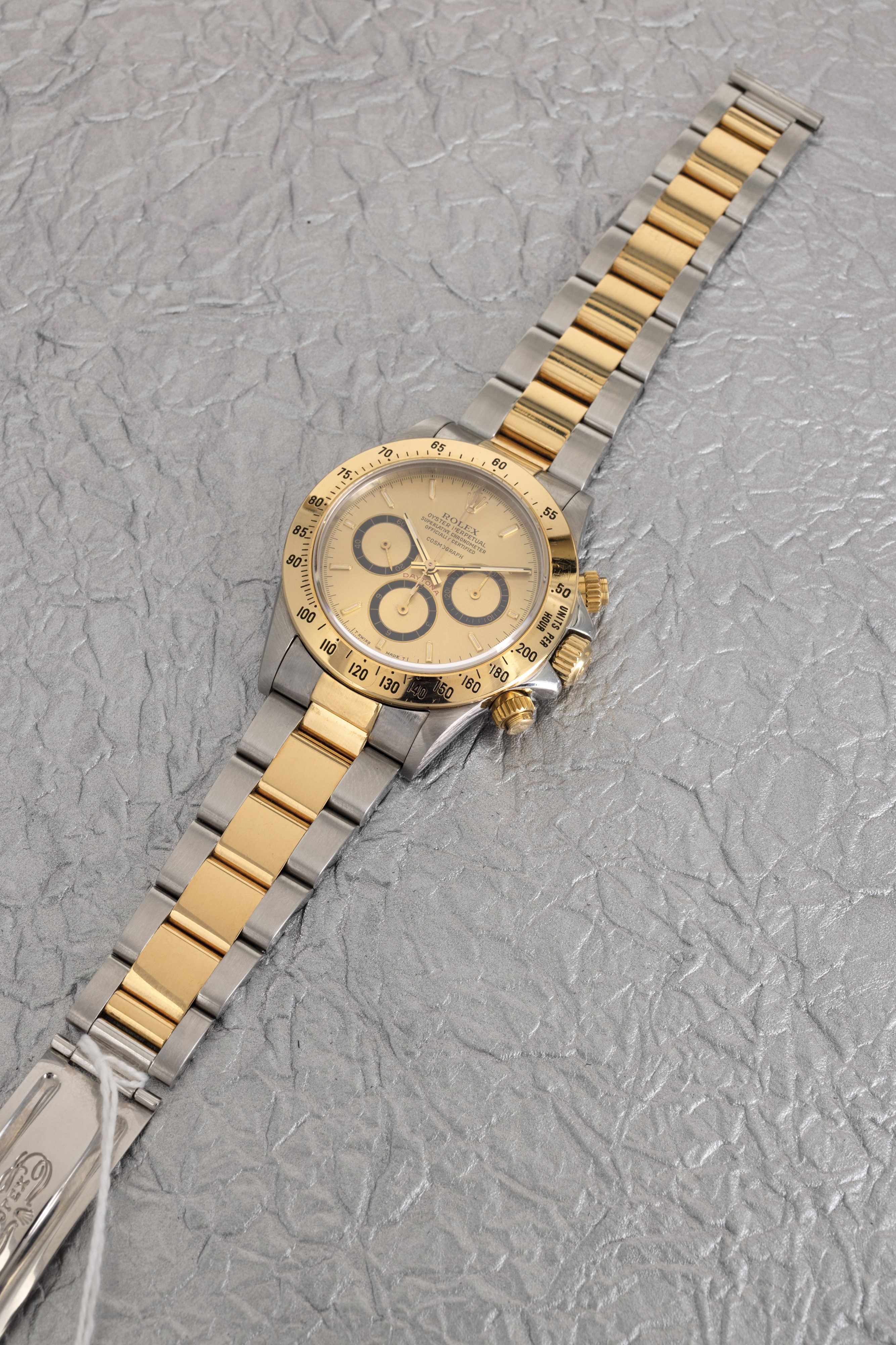 Rolex - Cosmograph Daytona Ref 16523 "floating" Acciaio e Oro con Scatola e Garanzia, Quadrante C...