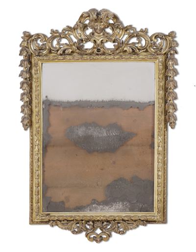 Specchiera, legno intagliato e dorato, cimasa con testa femminile e decorazioni floreali, XVIII s...