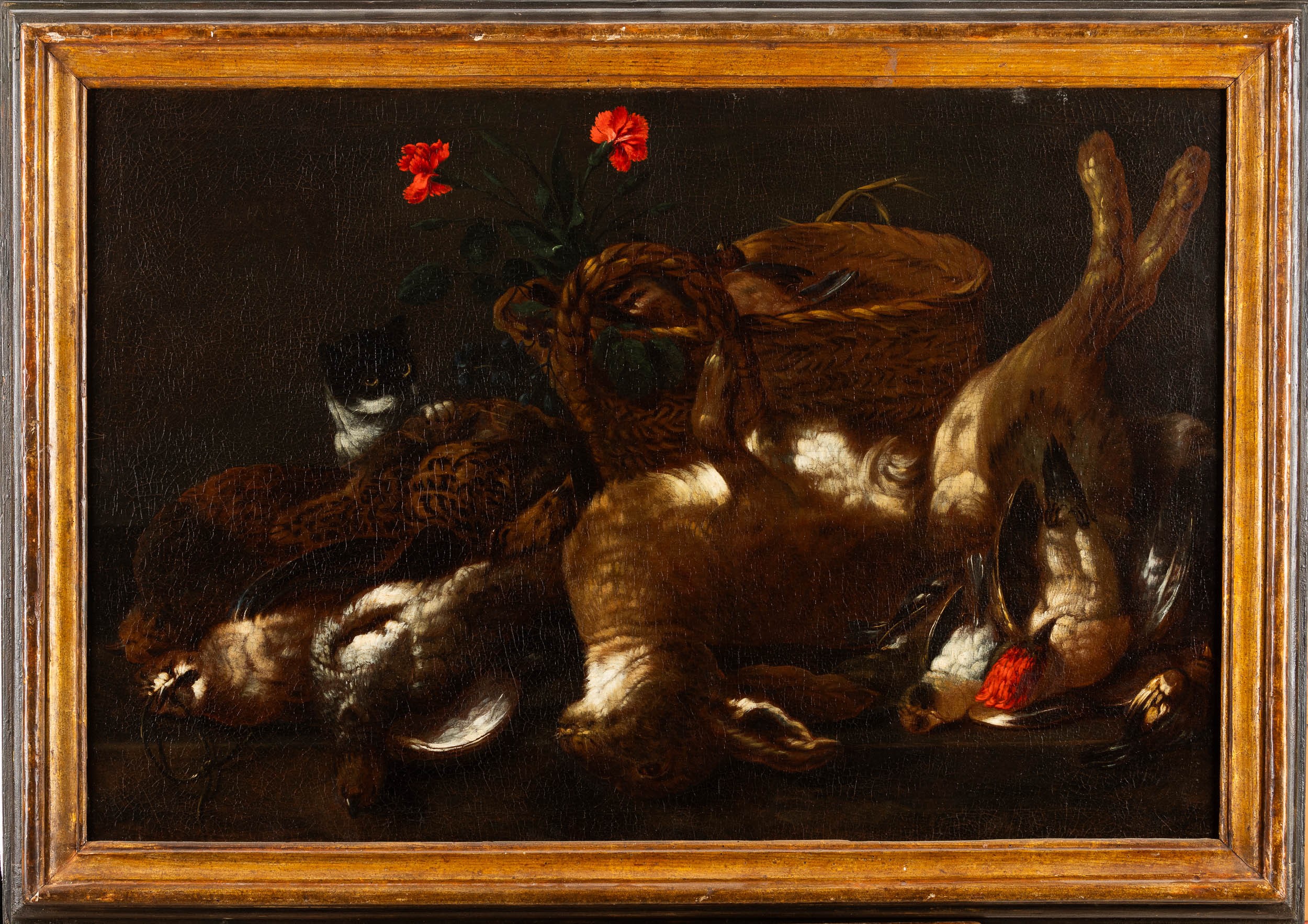 Simone del Tintore - Natura morta con selvaggina, un gatto e una grande cesta con due garofani ro...