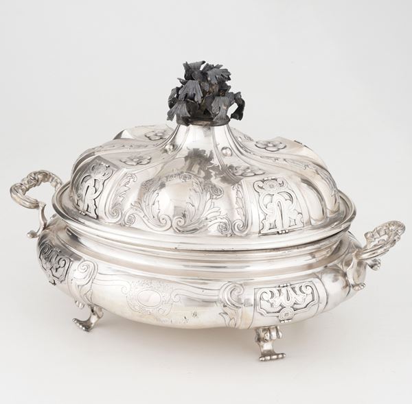 Zuppiera in metallo argentato