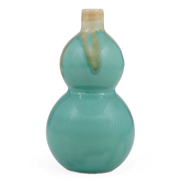 Vasetto in vetro azzurro, Cina XX secolo