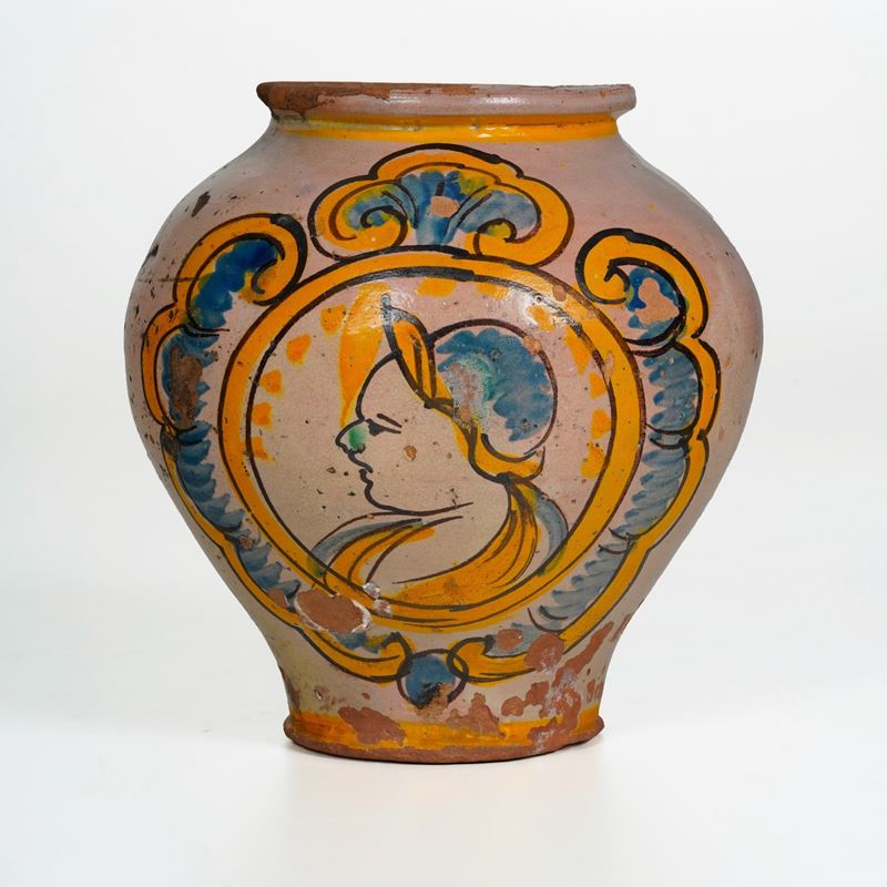 Piccolo vaso a boccia datato 1706. Probabilmente Caltagirone, XIX secolo.   - Asta Ceramiche e vetri  - Cambi Casa d'Aste