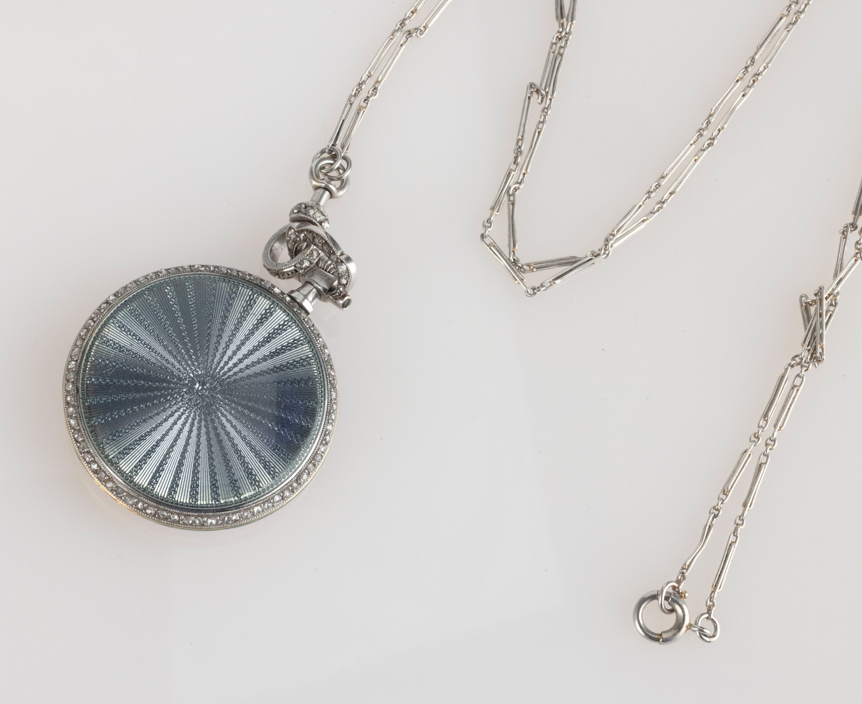 Cartier - Orologio da Collo in Platino con Smalto Azzurro al Retro, Numeri Arabi e Sfere Breguet