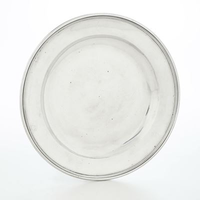 Argentiere Scheggi, Piatto in argento fuso e sagomato, Firenze XIX secolo