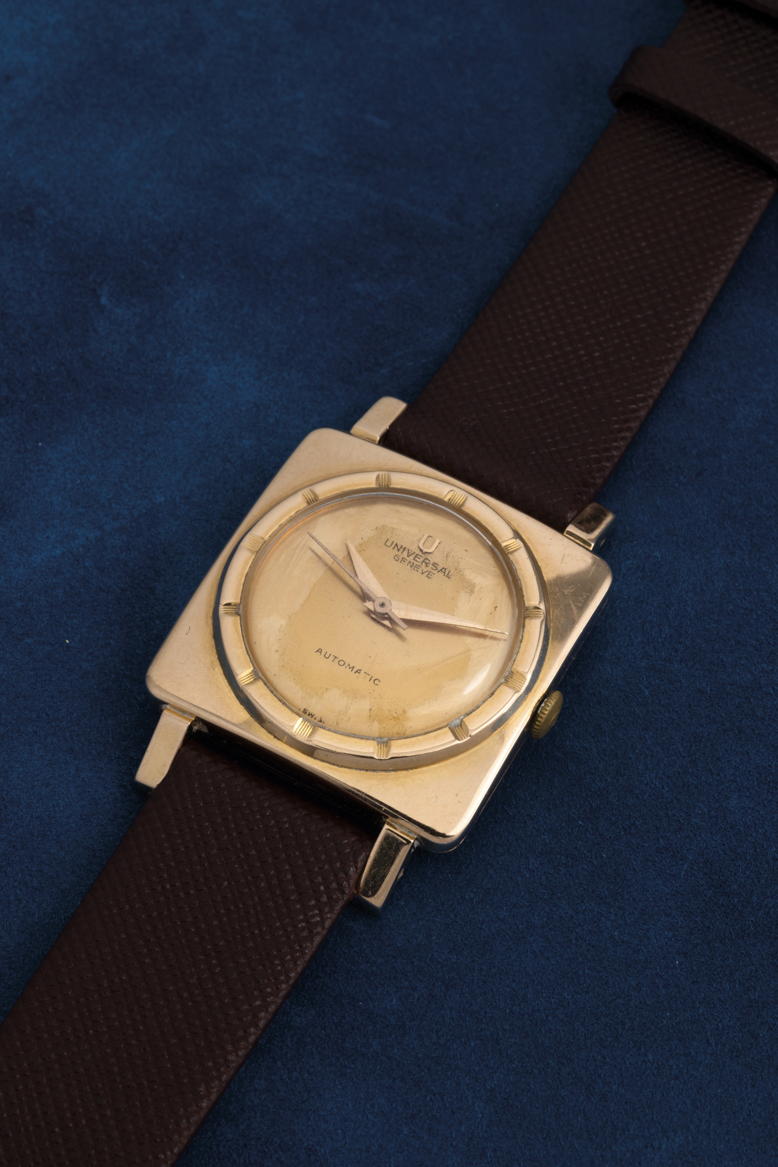 Universal Genève - Raro ed Intrigante Polerouter Square in Oro Rosa Carica Automatica con Microro...