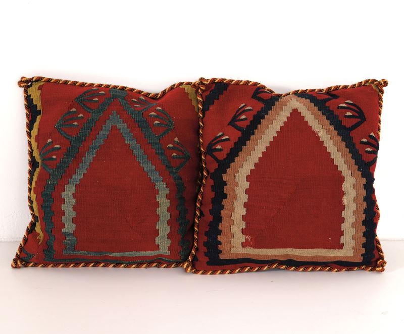 Lotto di due cuscini di Kilim, Anatolia inizio XX Secolo  - Asta Tappeti - Cambi Casa d'Aste