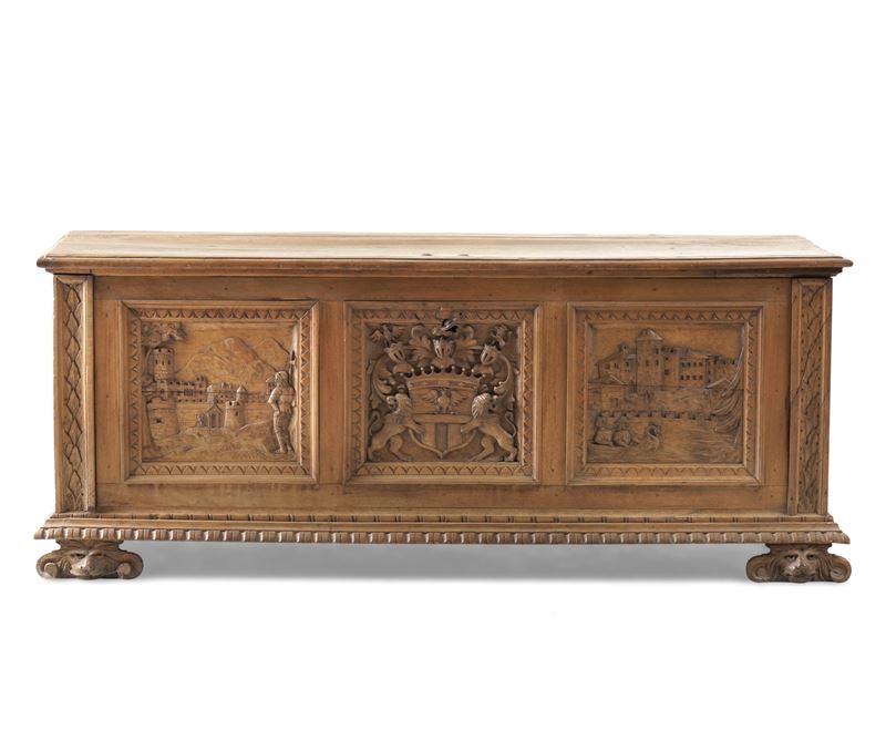 Cassapanca in noce intagliato. XVIII-XIX secolo  - Asta Antiquariato - Cambi Casa d'Aste