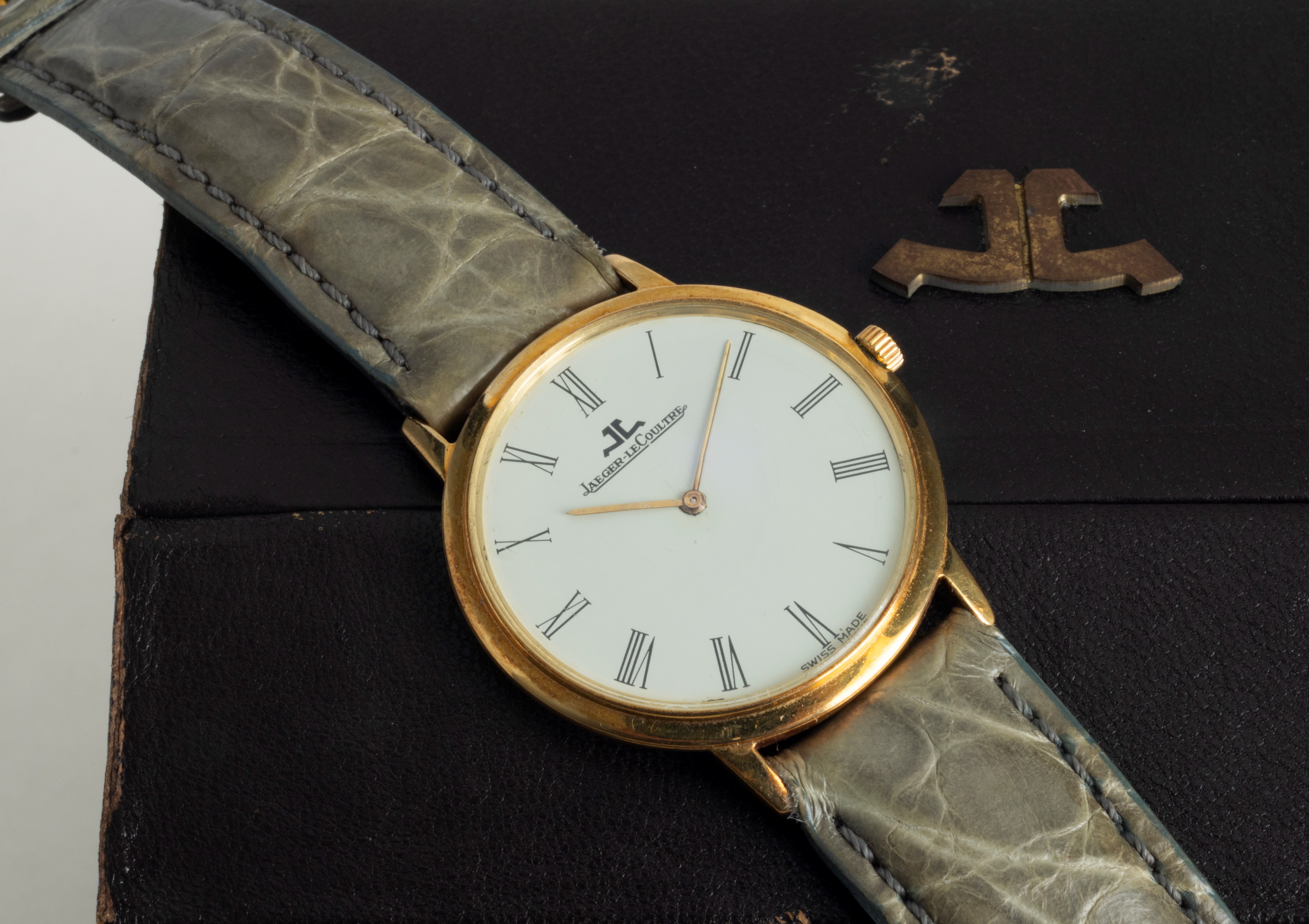 Jaeger-lecoultre - Classic Extrapiatto in Oro Giallo 18k, Quadrante Argentè con Numeri Romani Acc...