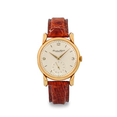 Affascinante Orologio Solotempo Oversize con Anse Fancy in Oro Giallo 18k, Quadrante Argentè Cari...