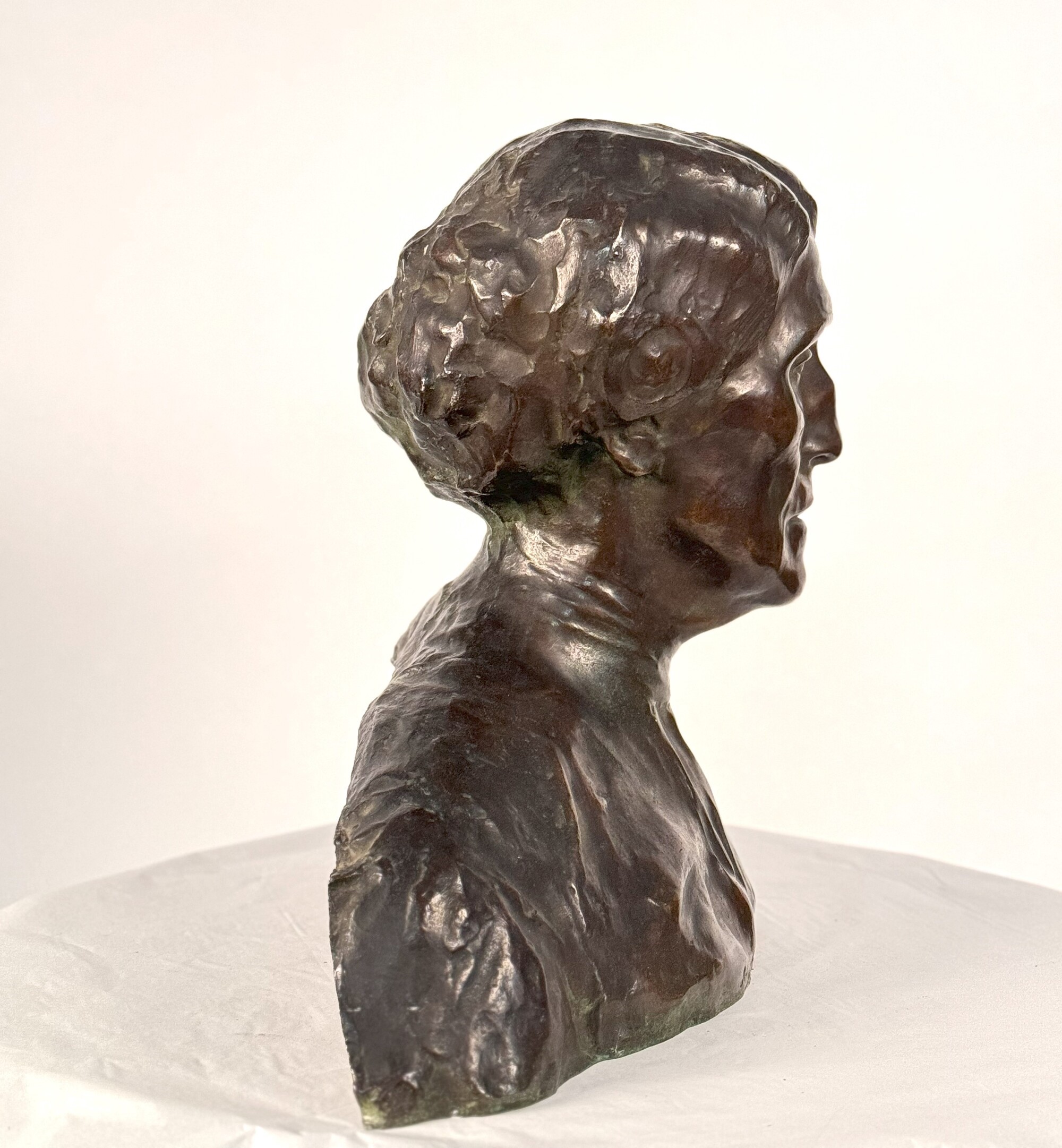 Anonimo degli Inizi del XX Secolo Busto di Donna Anziana
