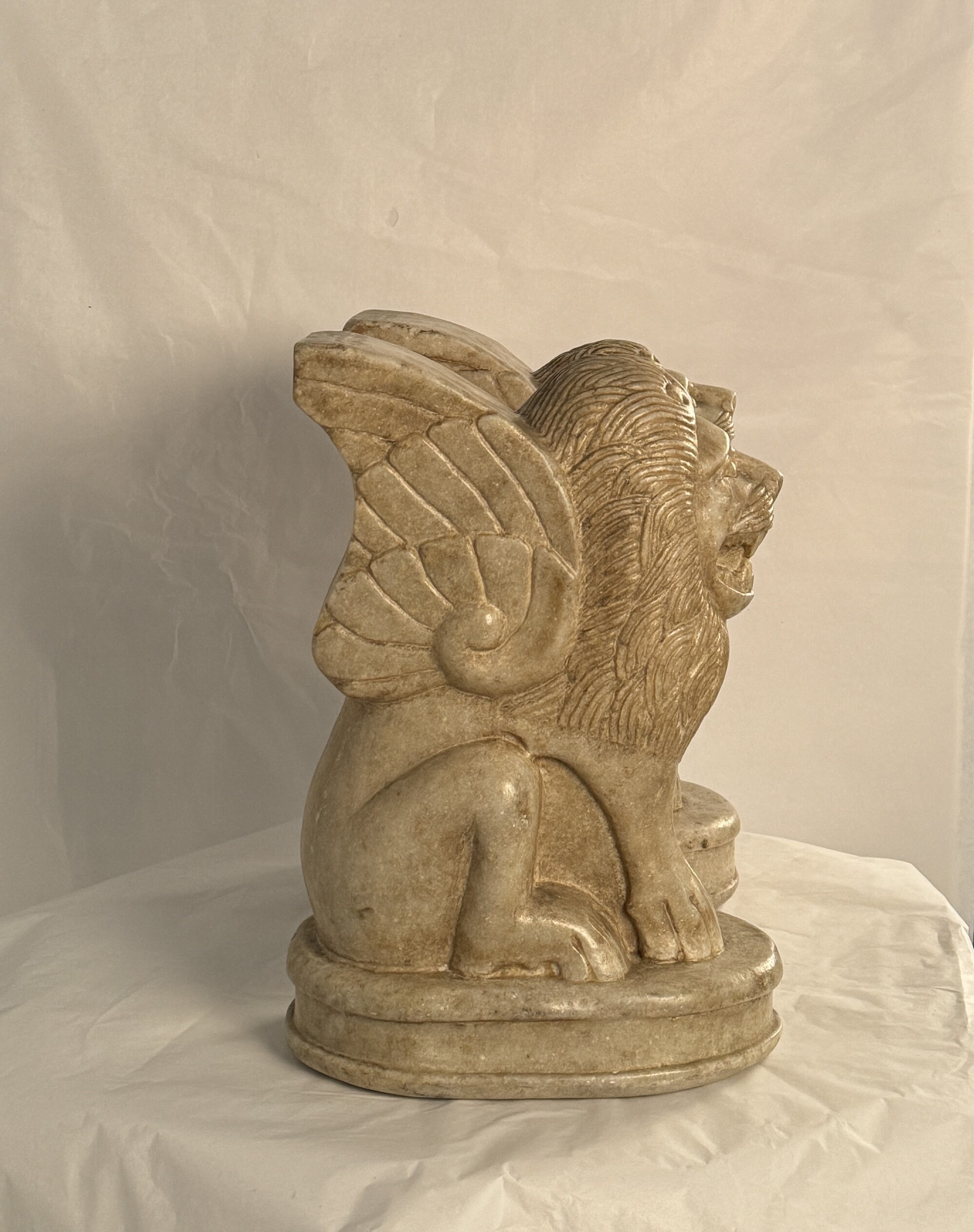 Coppia di Sculture in Marmo, XX Secolo