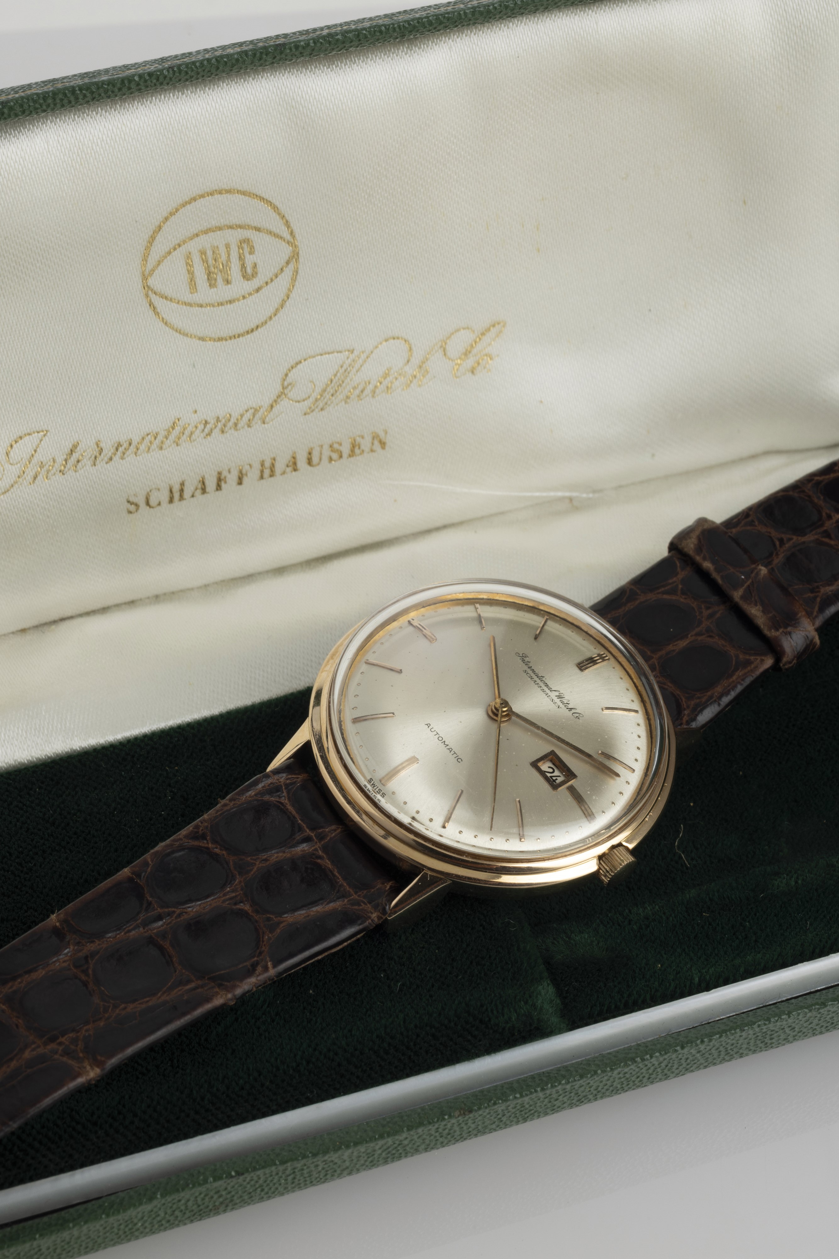 Iwc - Automatico in Oro Rosa 18k, Quadrante Argentè con Indicazione della Data e Scatola Original...