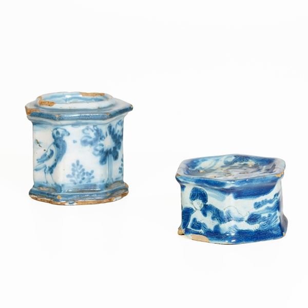 Due spargi polverino.  Albisola e Spagna (Talavera), XVII-XVIII secolo.