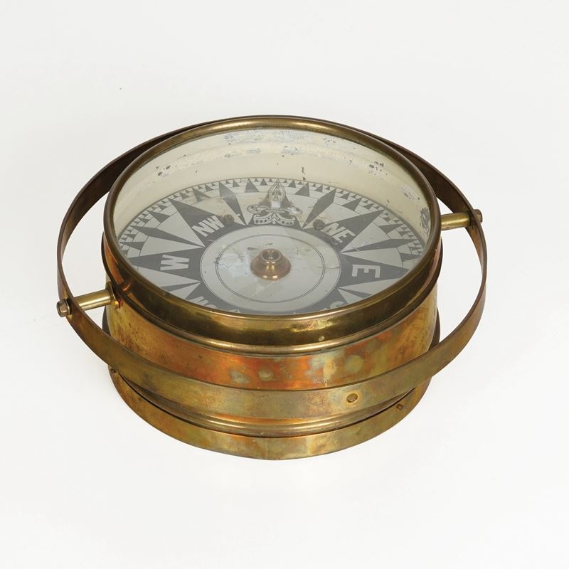 Bussola a secco su sospensione cardanica  - Auction Maritime Art - Cambi Casa d'Aste