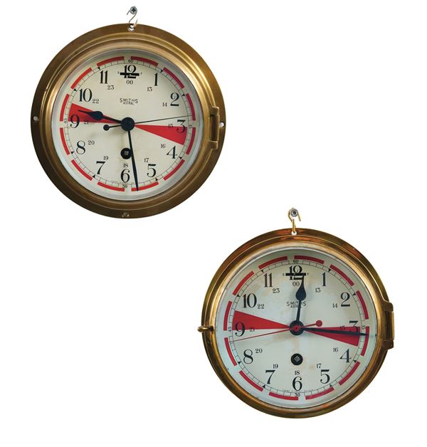 Due orologi da parete Smiths Astral