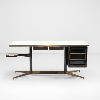 Scrivania Modello Usc 607.