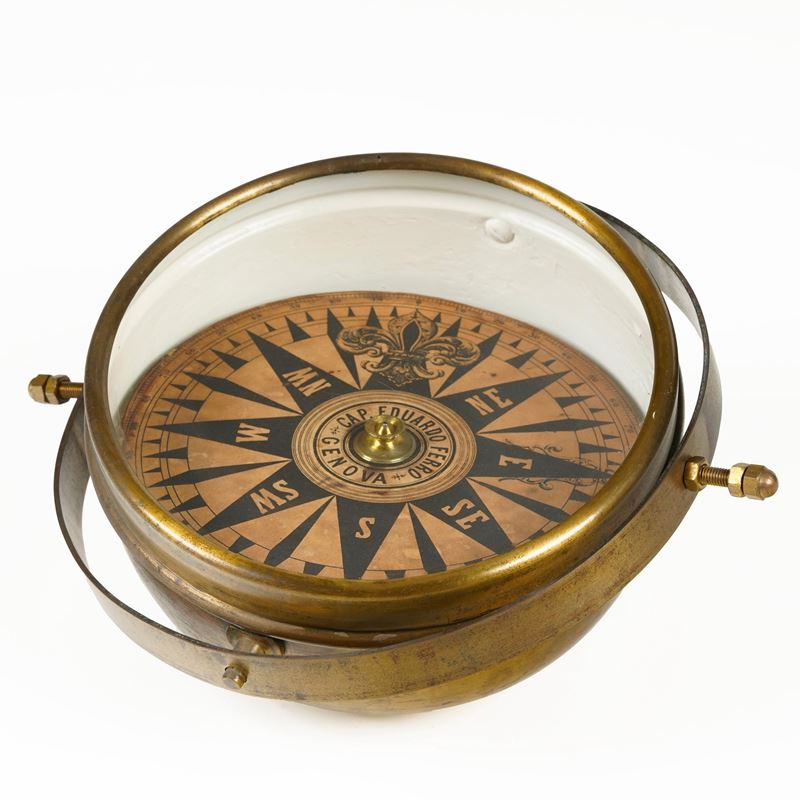 Bussola a secco su sospensione cardanica  - Auction Maritime Art - Cambi Casa d'Aste