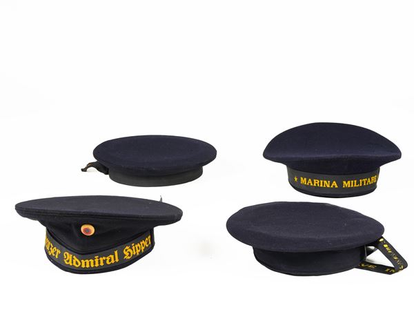 Quattro cappelli da marinaio