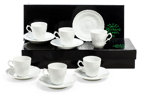 Dodici tazze da caffè “Vecchio Ginori” Doccia, Manifattura Richard Ginori, XX secolo 